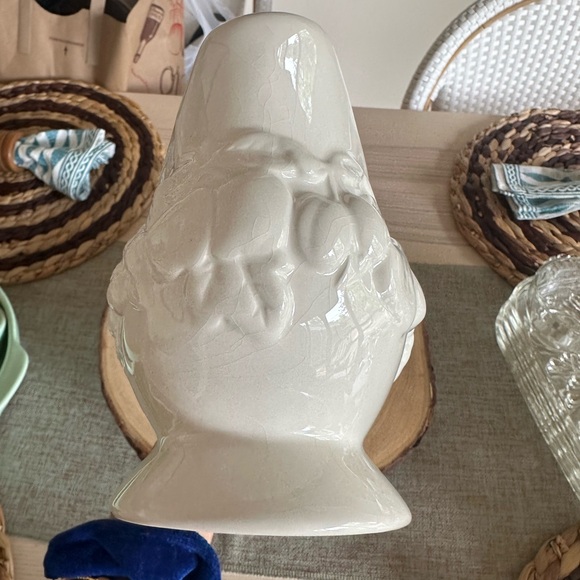 Linens-N-Things sauce / gravy pitcher - Picture 4 of 5